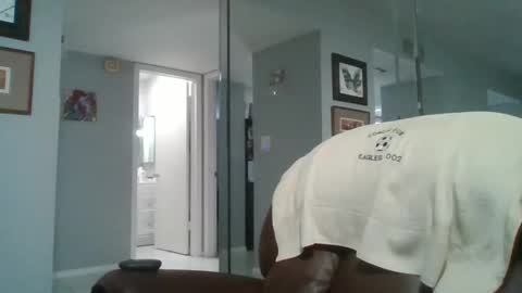 Snapshot of bbb1952 chatting on 11-20-25, 05:12 Single Grandpa in Florida. Love to C2C and have Fun Privately online show from 11-20-25, 05:12