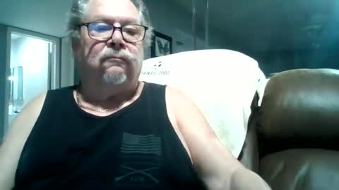 Snapshot of bbb1952 chatting on 06-22-26, 02:36 Single Grandpa in Florida. Love to C2C and have Fun Privately online show from 06-22-26, 02:36