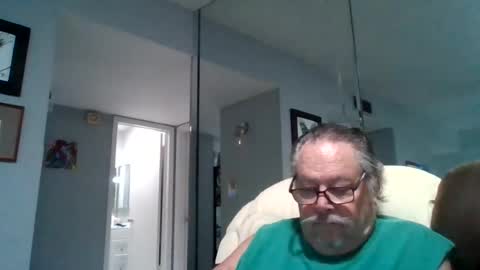 Snapshot of bbb1952 chatting on 08-04-26, 02:30 Single Grandpa in Florida. Love to C2C and have Fun Privately online show from 08-04-26, 02:30
