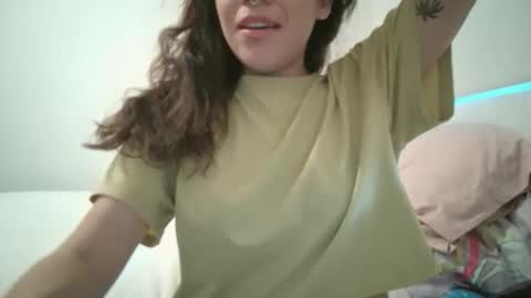 bbbaby03 online show from 10-31-25, 12:00