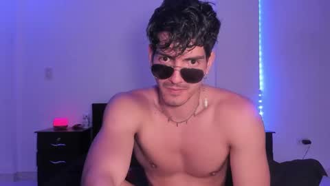 Valentino online show from 01-16-25, 01:06