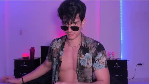 Valentino online show from 01-26-25, 09:07