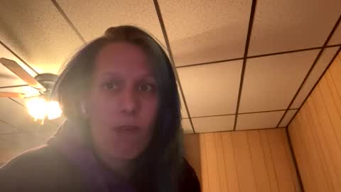Snapshot of bbray90 chatting on 05-14-26, 01:23 bbray90 online show from 05-14-26, 01:23