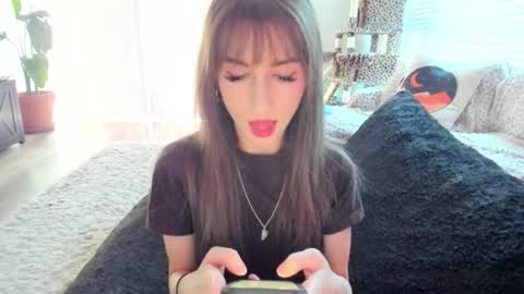 Snapshot of bbshasta chatting on 06-17-26, 12:13 Shasta online show from 06-17-26, 12:13