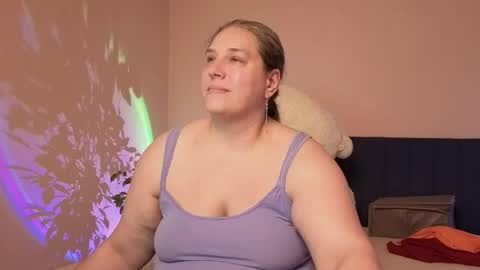 Snapshot of bbw_goddes chatting on 05-27-26, 07:33 Love online show from 05-27-26, 07:33
