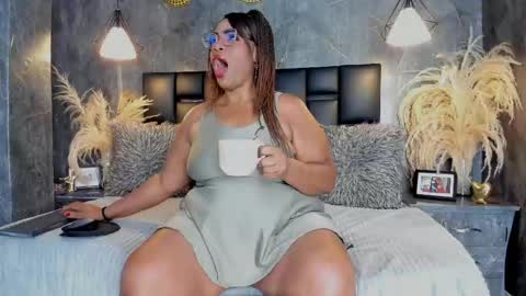 Snapshot of bbwlatina01 chatting on 05-31-26, 12:34 Bbwlatina01 online show from 05-31-26, 12:34