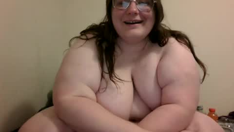Snapshot of bbwlittlebear chatting on 07-03-26, 12:17 bbwlittlebear online show from 07-03-26, 12:17
