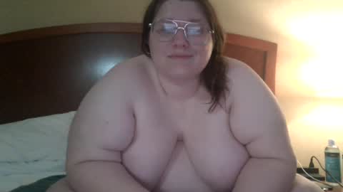 Snapshot of bbwlittlebear chatting on 07-18-26, 10:19 bbwlittlebear online show from 07-18-26, 10:19