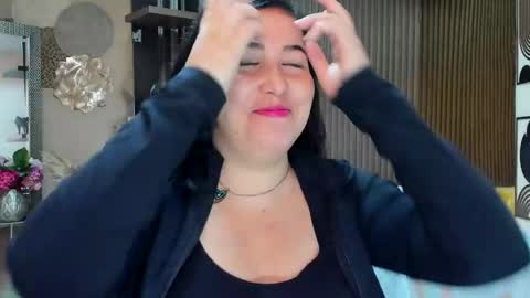 bbwluxurymuse online show from 05-19-26, 11:49