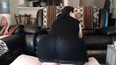 Snapshot of bbwmilfforcamfun chatting on 01-15-25, 03:29 Julie online show from 01-15-25, 03:29