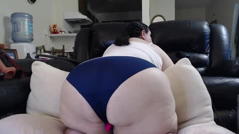 Snapshot of bbwmilfforcamfun chatting on 09-22-25, 01:24 Julie online show from 09-22-25, 01:24
