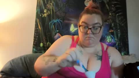 Snapshot of bbwqueen216 chatting on 07-15-26, 04:34 bbwqueen216 online show from 07-15-26, 04:34