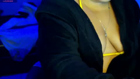 Snapshot of bbwroyalttty chatting on 06-28-26, 12:16 The girl next door online show from 06-28-26, 12:16