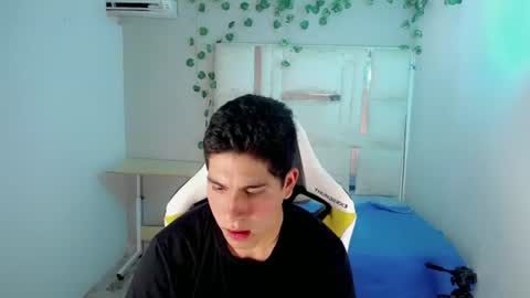 Snapshot of bby_cash_ chatting on 07-02-26, 04:07 BBY CASH online show from 07-02-26, 04:07