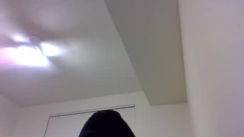 Snapshot of bbybreezy chatting on 10-10-25, 12:04 bbybreezy online show from 10-10-25, 12:04