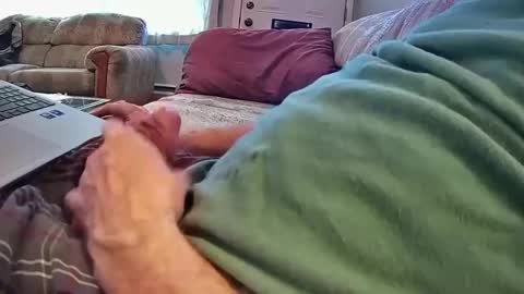 Snapshot of bcema2 chatting on 01-17-25, 06:44 bcema2 online show from 01-17-25, 06:44