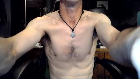 Snapshot of bchillin28 chatting on 09-28-25, 05:51 bchillin28 online show from 09-28-25, 05:51