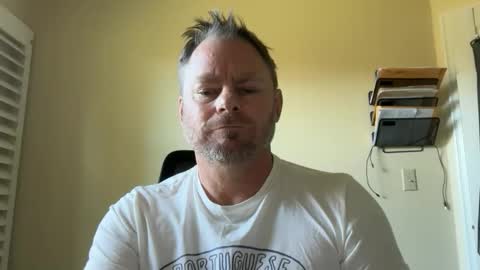 BCJonny online show from 04-10-26, 05:17