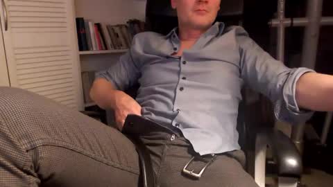 Snapshot of bd_19_6 chatting on 10-21-25, 07:58 bd online show from 10-21-25, 07:58