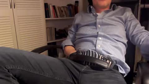 Snapshot of bd_19_6 chatting on 10-22-25, 08:08 bd online show from 10-22-25, 08:08