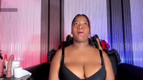 Snapshot of bdsm_ebony chatting on 06-22-26, 12:24 Tanisha online show from 06-22-26, 12:24