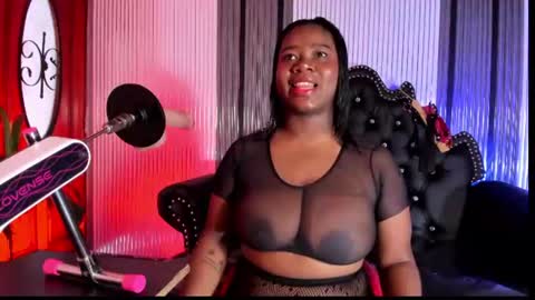 Snapshot of bdsm_ebony chatting on 07-19-26, 09:40 Tanisha online show from 07-19-26, 09:40