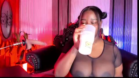 Snapshot of bdsm_ebony chatting on 07-24-26, 12:19 Tanisha online show from 07-24-26, 12:19
