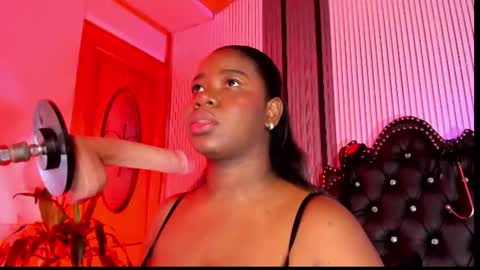 Snapshot of bdsm_ebony chatting on 07-30-26, 09:19 Tanisha online show from 07-30-26, 09:19