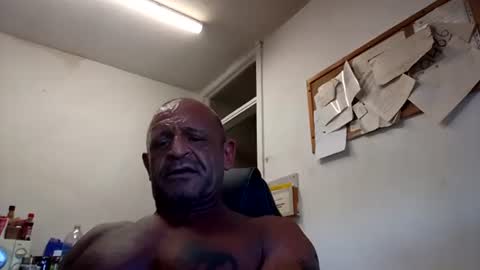 Snapshot of be427035 chatting on 07-23-26, 06:39 be427035 online show from 07-23-26, 06:39