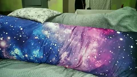 mikiforfun online show from 10-27-25, 01:53