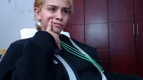 Sara  Juan online show from 07-18-26, 03:00
