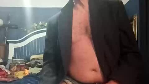 Snapshot of beaatoffbob chatting on 11-16-25, 10:15 beaatoffbob online show from 11-16-25, 10:15