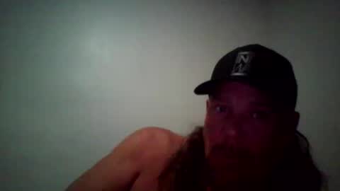 Snapshot of beachmonty chatting on 03-25-26, 04:40 beachmonty online show from 03-25-26, 04:40