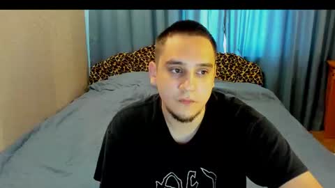 Snapshot of bear_beer130 chatting on 08-01-26, 12:37 bear_beer130 online show from 08-01-26, 12:37
