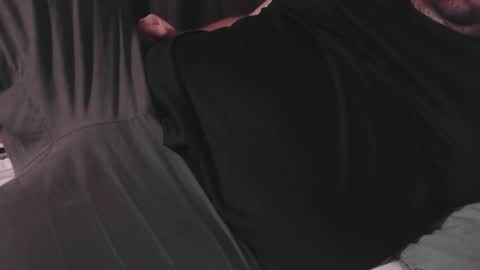 bear_man_oi online show from 12-15-24, 08:41