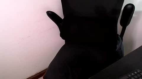 Snapshot of beard_top_guy chatting on 06-20-26, 06:44 Beard Guy online show from 06-20-26, 06:44