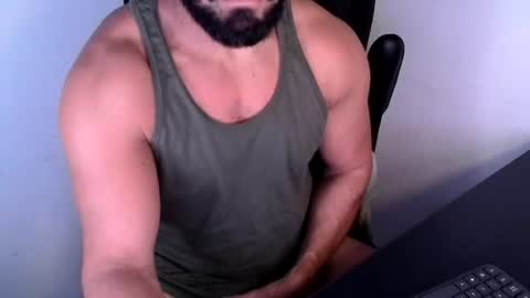 Snapshot of beard_top_guy chatting on 06-25-26, 10:42 Beard Guy online show from 06-25-26, 10:42