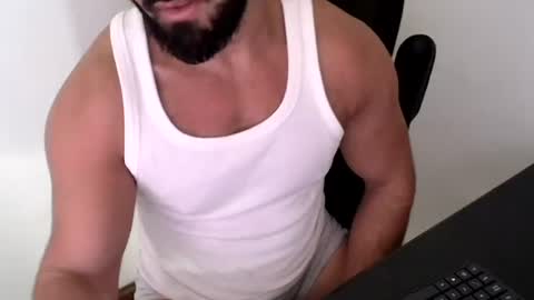Snapshot of beard_top_guy chatting on 07-03-26, 02:45 Beard Guy online show from 07-03-26, 02:45