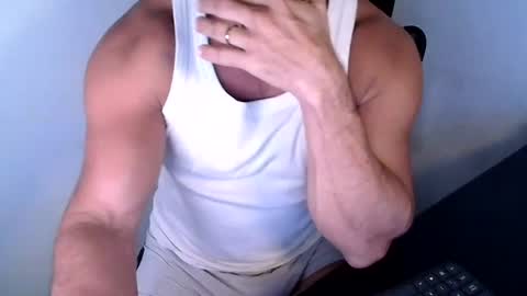 Snapshot of beard_top_guy chatting on 07-18-26, 11:14 Beard Guy online show from 07-18-26, 11:14