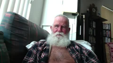 Snapshot of beardbushy chatting on 07-17-26, 04:12 beardbushy online show from 07-17-26, 04:12