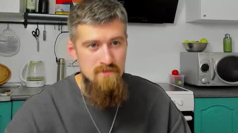 Zeus online show from 09-19-25, 03:41