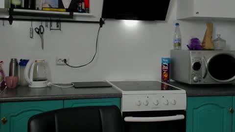 Zeus online show from 10-09-25, 09:02