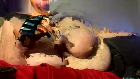 Snapshot of bearmoon820430 chatting on 10-26-25, 01:44 bearmoon820430 online show from 10-26-25, 01:44