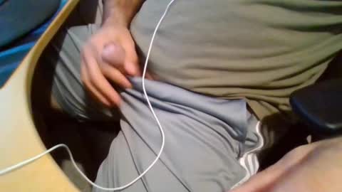 Snapshot of bearyuncut chatting on 09-17-25, 07:26 bearyuncut online show from 09-17-25, 07:26