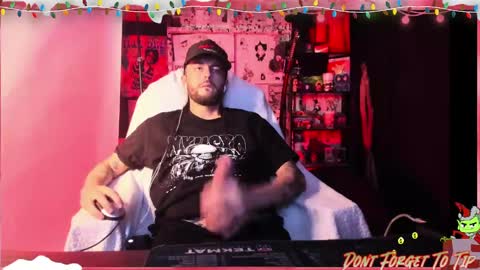 Snapshot of beastbxy chatting on 12-22-24, 06:28 beast bxy online show from 12-22-24, 06:28