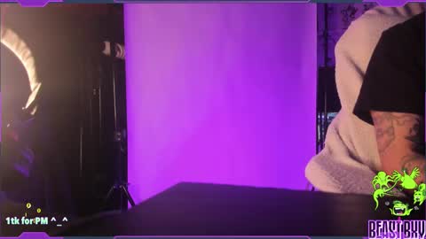 Snapshot of beastbxy chatting on 01-16-25, 09:48 beast bxy online show from 01-16-25, 09:48