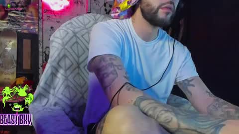 Snapshot of beastbxy chatting on 03-10-25, 04:49 beast bxy online show from 03-10-25, 04:49