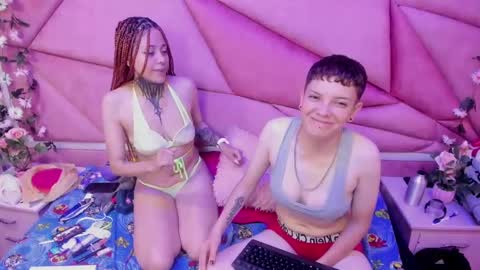 Beata And SofI online show from 01-10-25, 09:23