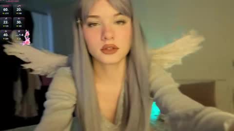 Snapshot of beatricemoonlight chatting on 05-20-26, 09:04 My name is Beatrice Like my broadcast pls 3 online show from 05-20-26, 09:04