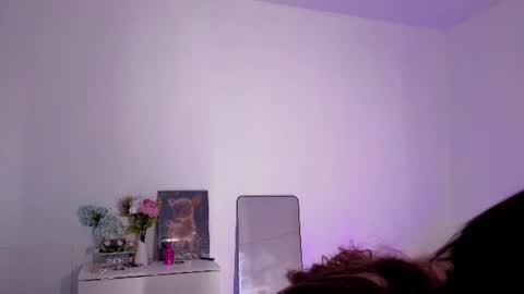 Snapshot of beatricemoonlight chatting on 06-20-26, 08:50 My name is Beatrice Like my broadcast pls 3 online show from 06-20-26, 08:50